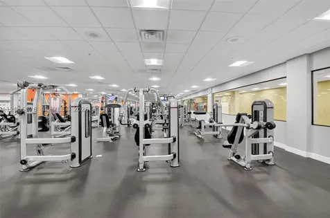 3052 Guildford C Boca Raton FL 33434