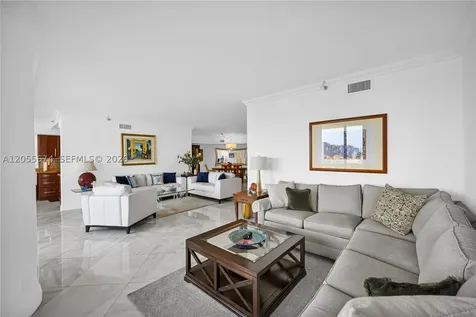 3000 Island Boulevard Aventura FL 33160