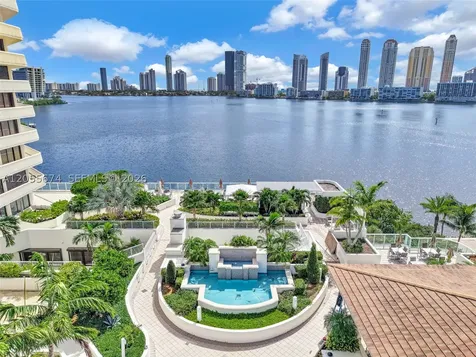 3000 Island Boulevard Aventura FL 33160