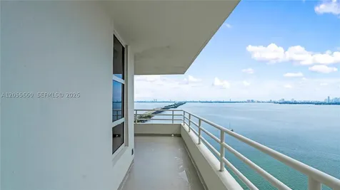 555 NE 34th Street Miami FL 33137