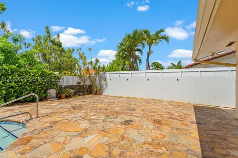 13390 SW 1st Street Miami FL 33184