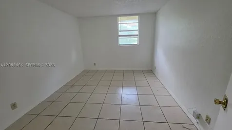 4550 NW 9th Street Miami FL 33126