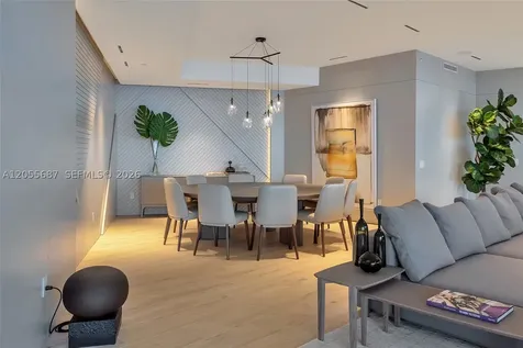 18555 Collins Avenue Sunny Isles Beach FL 33160