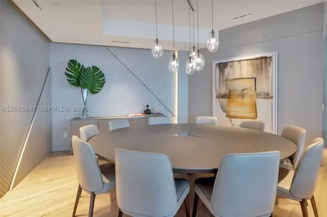 18555 Collins Avenue Sunny Isles Beach FL 33160