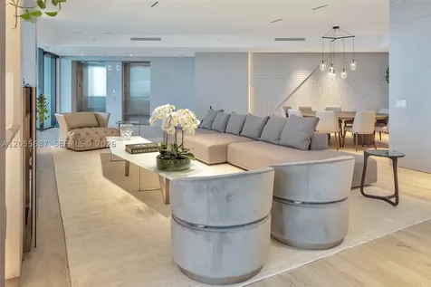 18555 Collins Avenue Sunny Isles Beach FL 33160