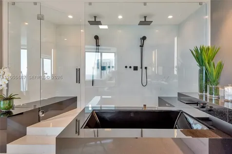 18555 Collins Avenue Sunny Isles Beach FL 33160