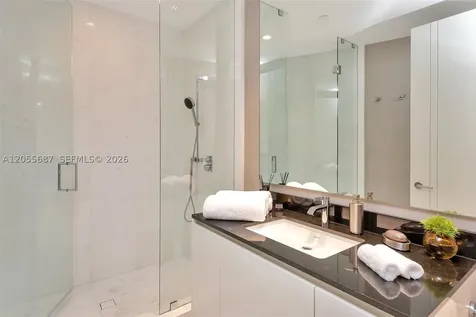 18555 Collins Avenue Sunny Isles Beach FL 33160