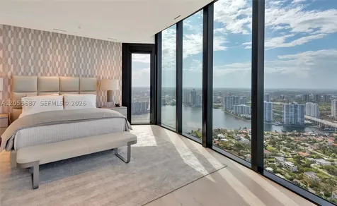 18555 Collins Avenue Sunny Isles Beach FL 33160