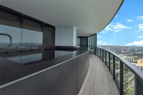 18555 Collins Avenue Sunny Isles Beach FL 33160