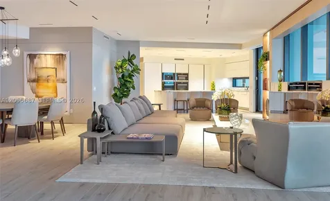 18555 Collins Avenue Sunny Isles Beach FL 33160