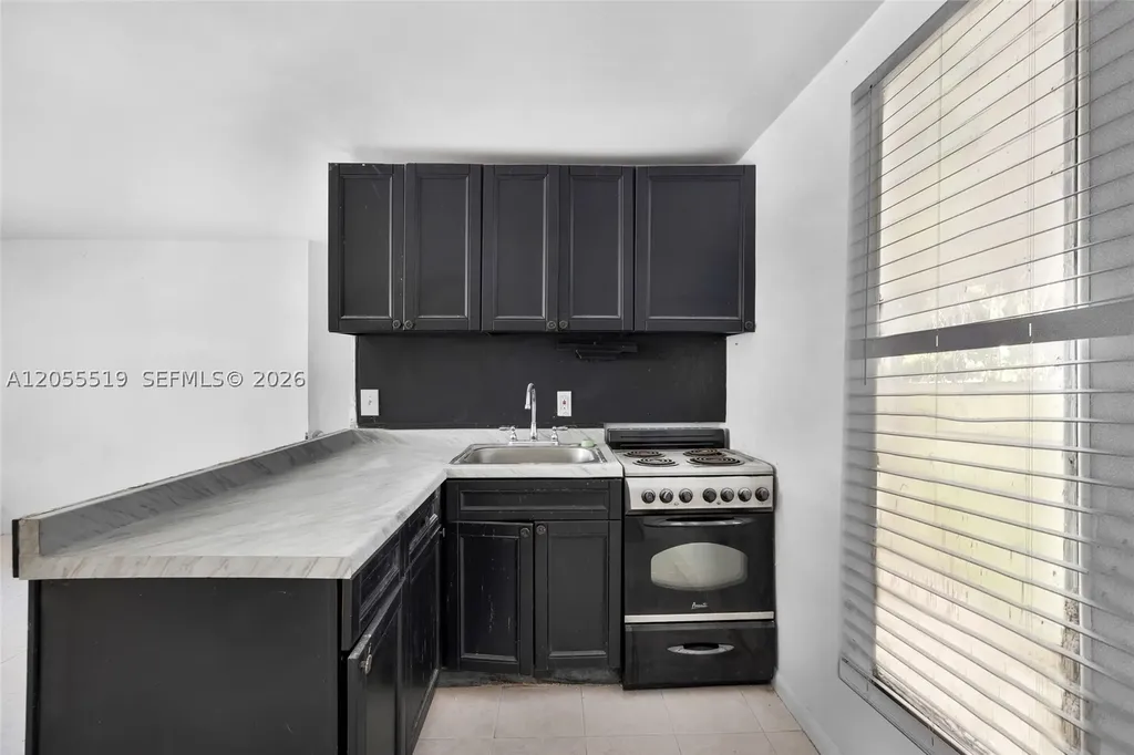 418 S 24th Avenue Hollywood FL 33020