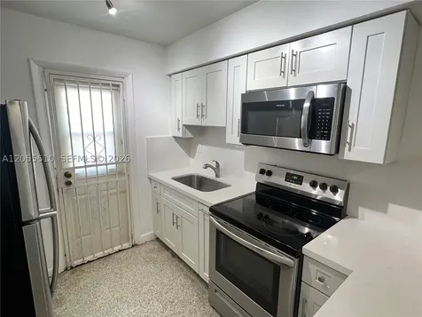 1057 SW 7th Street Miami FL 33130