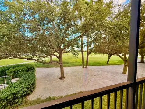 200 Jacaranda Country Club Drive Plantation FL 33324
