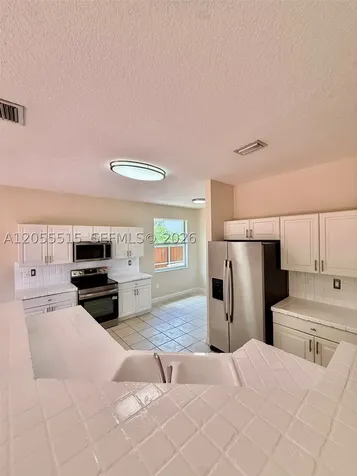 2123 NE 38th Road Homestead FL 33033