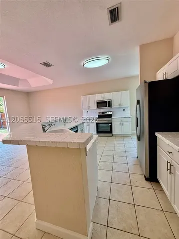 2123 NE 38th Road Homestead FL 33033