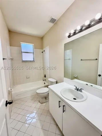 2123 NE 38th Road Homestead FL 33033