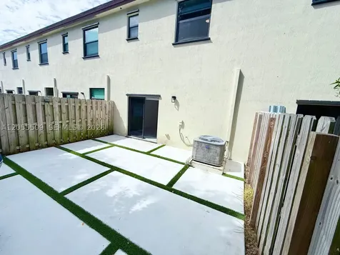 9965 SW 228th Terrace Miami FL 33190
