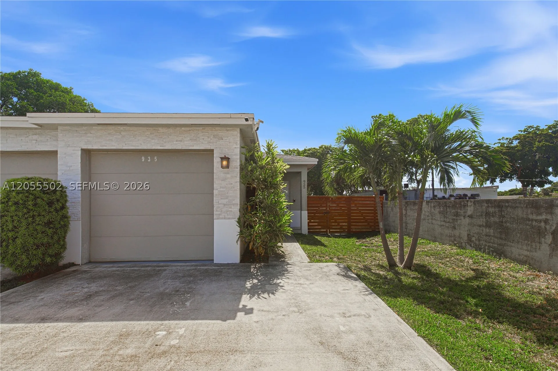 935 NW 2nd Avenue Fort Lauderdale FL 33311