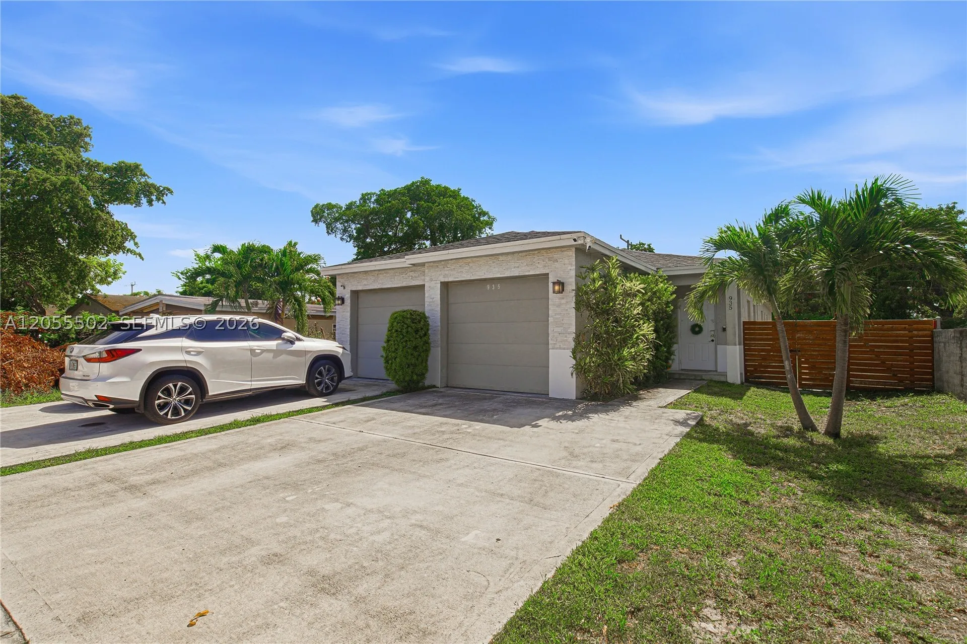 935 NW 2nd Avenue Fort Lauderdale FL 33311