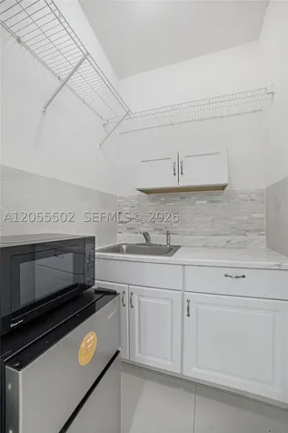 935 NW 2nd Avenue Fort Lauderdale FL 33311