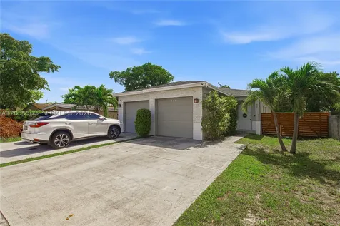 935 NW 2nd Avenue Fort Lauderdale FL 33311