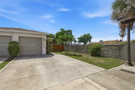 935 NW 2nd Avenue Fort Lauderdale FL 33311