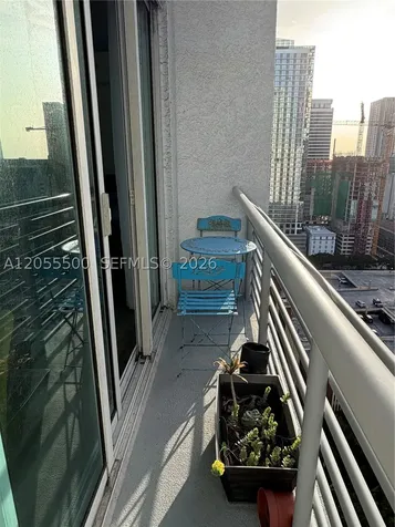 Miami FL 33132