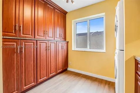 7050 SW 42nd Court Davie FL 33314
