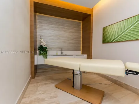 16385 Biscayne Boulevard North Miami Beach FL 33160
