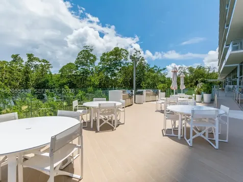 16385 Biscayne Boulevard North Miami Beach FL 33160