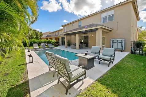 3846 W Gardenia Avenue Weston FL 33332