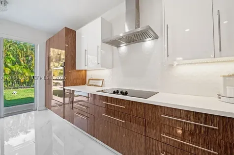 3846 W Gardenia Avenue Weston FL 33332