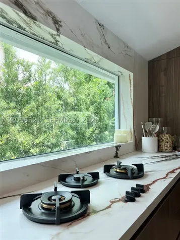 4515 Alton Road Miami Beach FL 33140