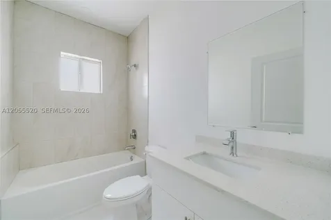 4789 NW 1st Street Miami FL 33126