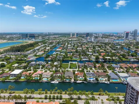 460 Holiday Drive Hallandale Beach FL 33009