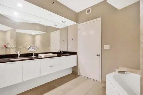 400 Alton Road Miami Beach FL 33139