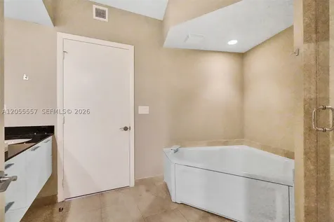 400 Alton Road Miami Beach FL 33139