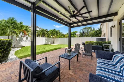 19308 NE 8th Court Miami FL 33179