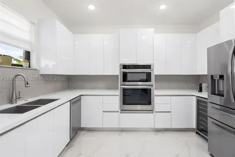19308 NE 8th Court Miami FL 33179