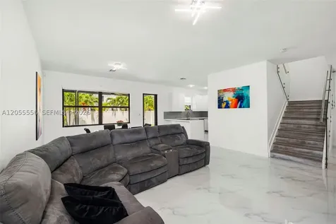 19308 NE 8th Court Miami FL 33179