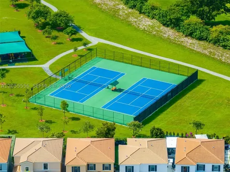 19308 NE 8th Court Miami FL 33179