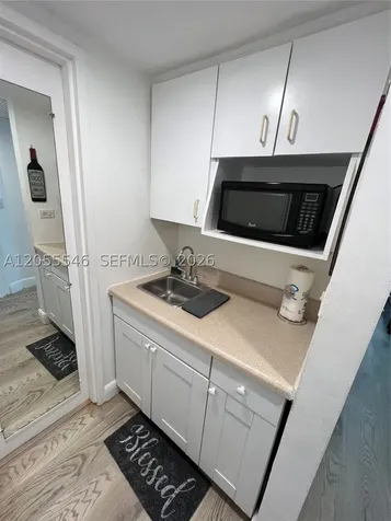 5445 Collins Avenue Miami Beach FL 33140