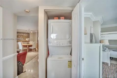 6767 Collins Miami Beach FL 33141