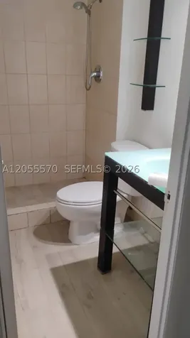 486 NW 165th St Road Miami FL 33169