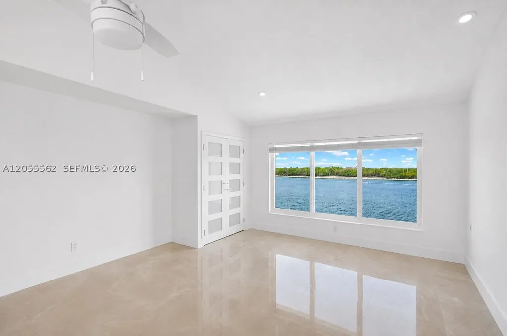4234 N Ocean Drive Hollywood FL 33019