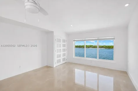 4234 N Ocean Drive Hollywood FL 33019