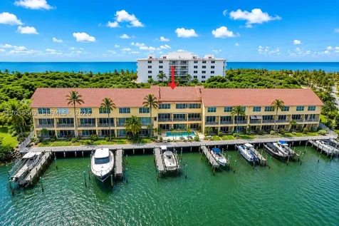 4234 N Ocean Drive Hollywood FL 33019