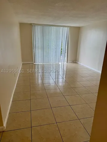 498 NW 165th St Road Miami FL 33169