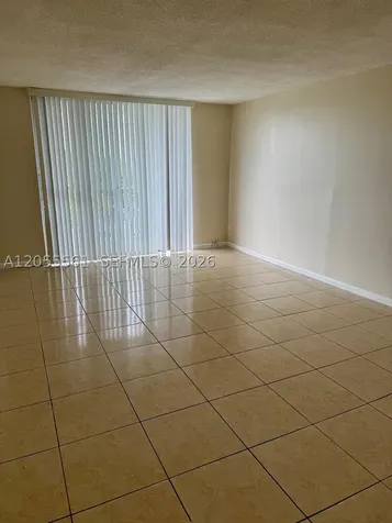 498 NW 165th St Road Miami FL 33169