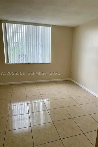 498 NW 165th St Road Miami FL 33169
